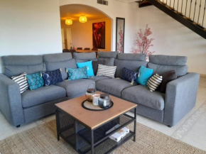 Beautiful apartment Enjoy, with a shared pool